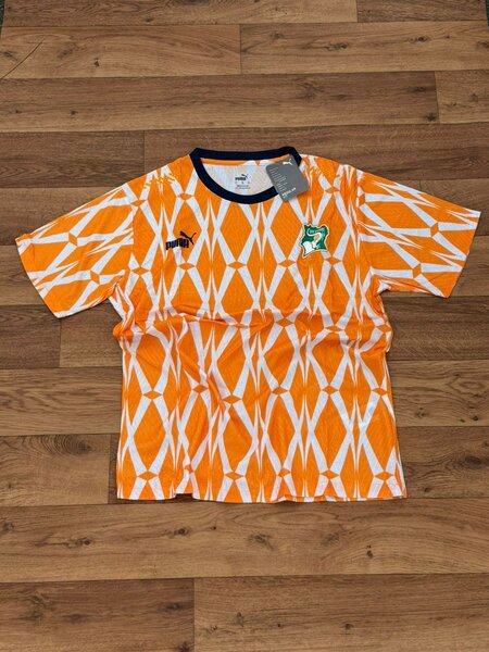 Maillot de football orange