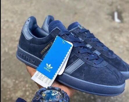 Adidas sneakers blue