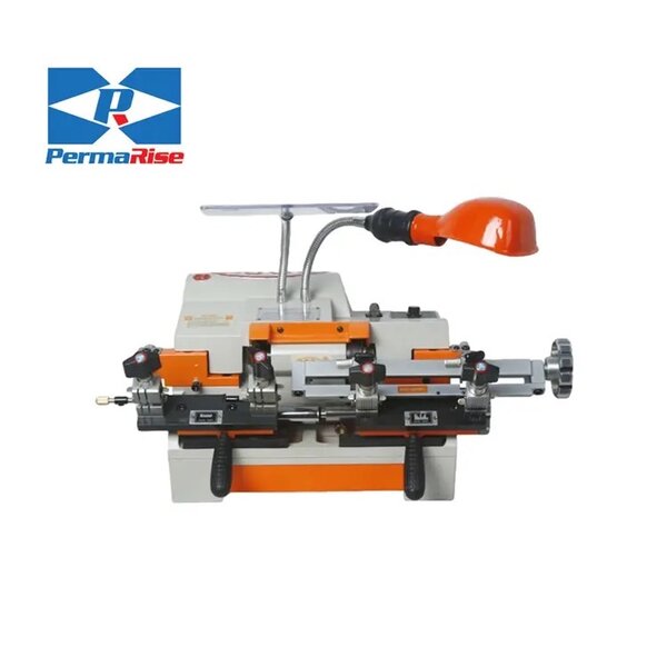 Machine de reproduction de clé. Très performante.