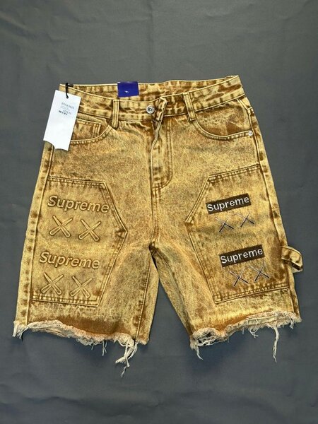 Shorts en denim avec motifs