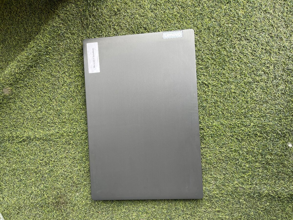 Lenovo Athlon Gold Amd 8gb ram ,1terabyte hard drive very ne