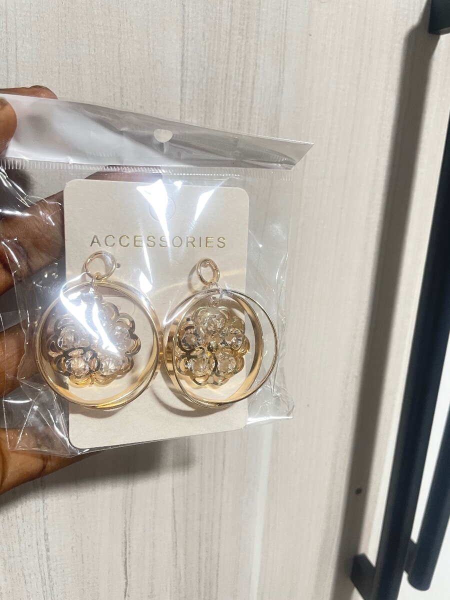 Boucles d'oreilles dorées floral