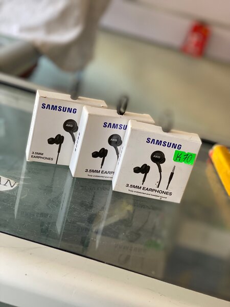 Samsung AKG Headsets