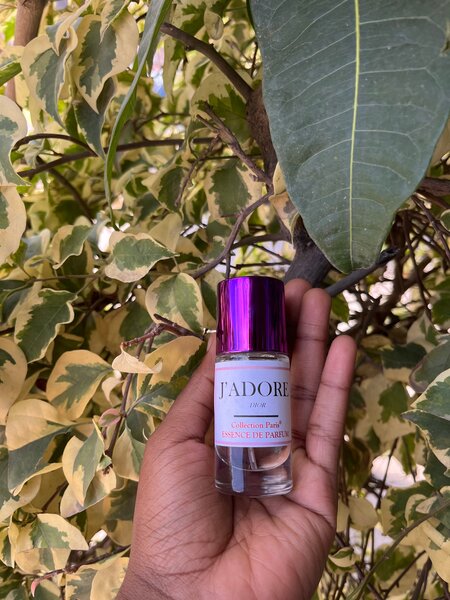 Parfum J'adore Essence