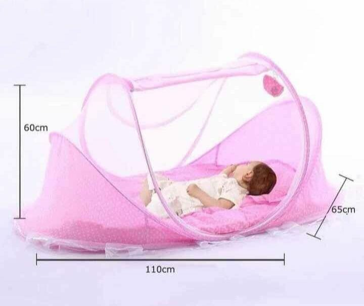 Lit moustiquaire pliable .