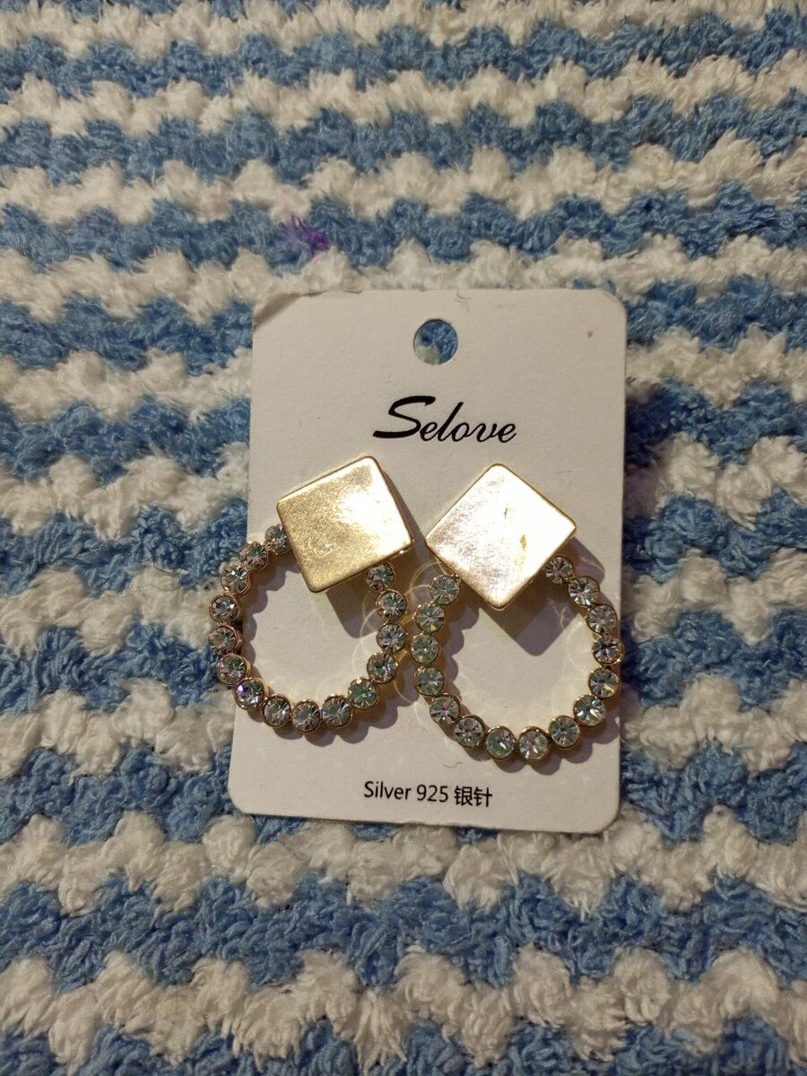 Classic earings available 35 cedis each