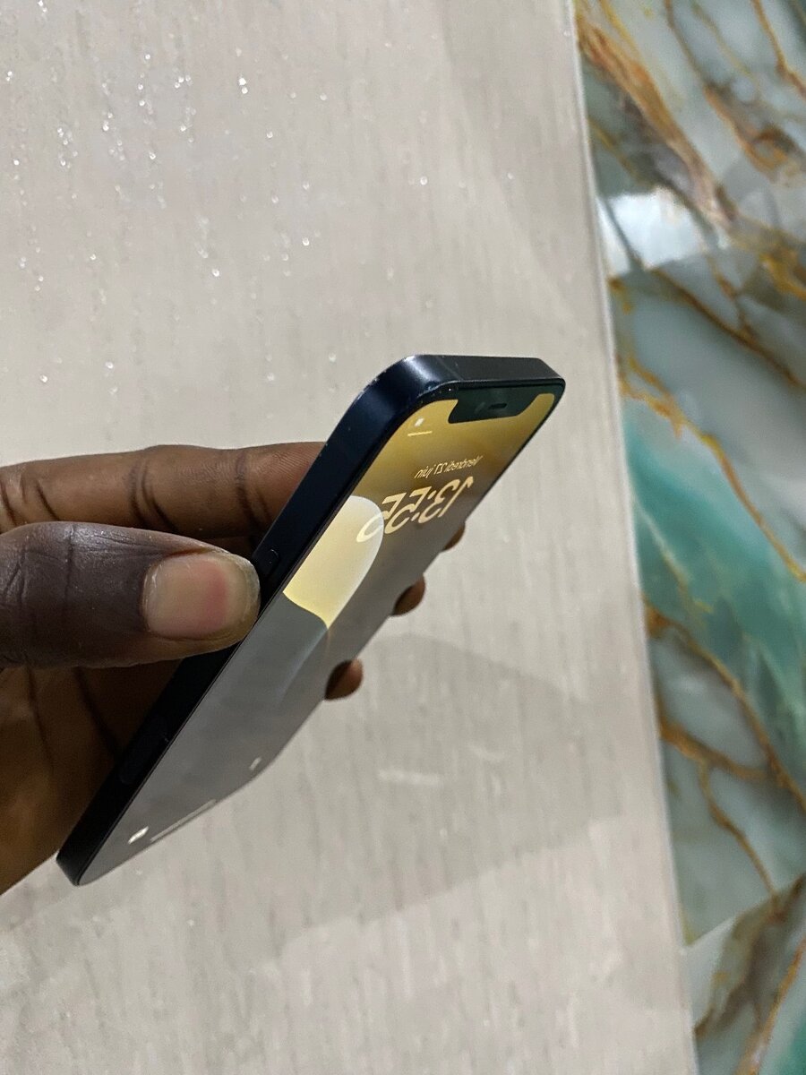 iPhone 12 simple parfaitement