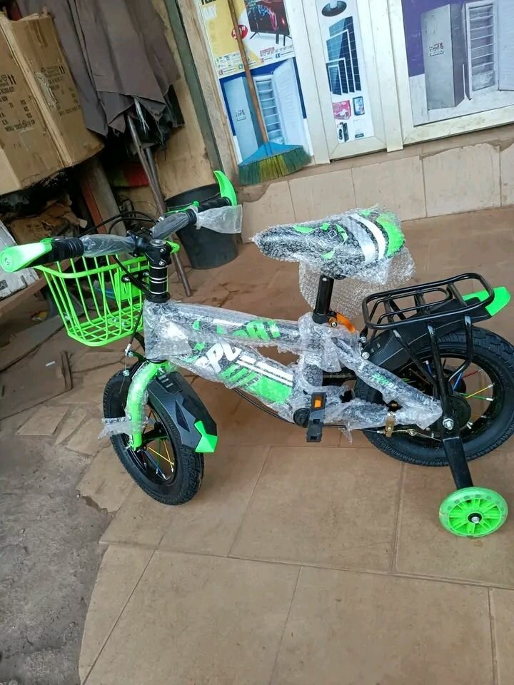 Vélo Enfant avec Roulettes