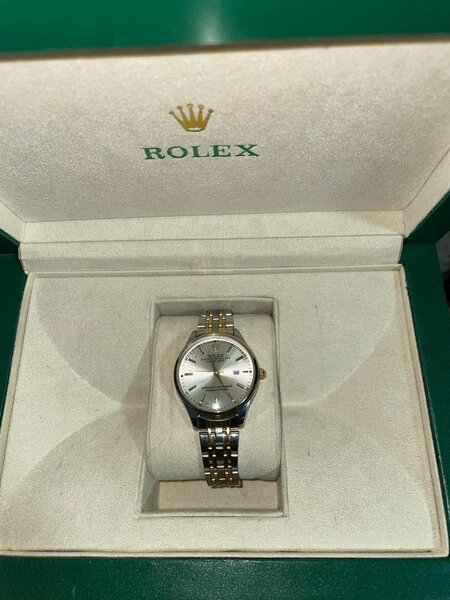 Часы под «Rolex»