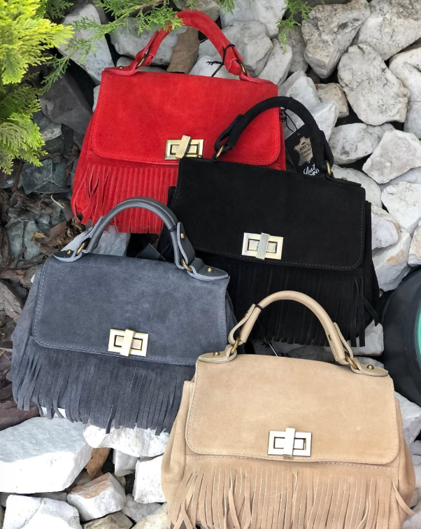 сумки разных цветов