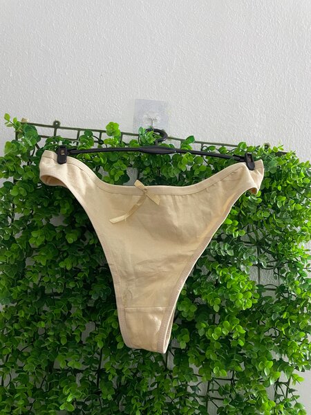 Culotte beige confortable