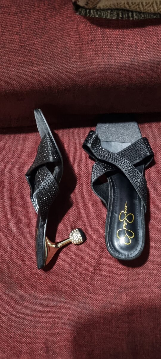 Claquettes de plage Nike gris