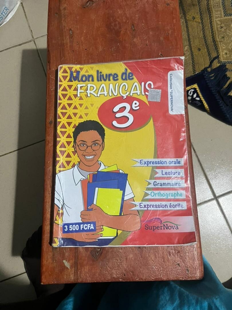 Livre Physique-Chimie 3e 2000f