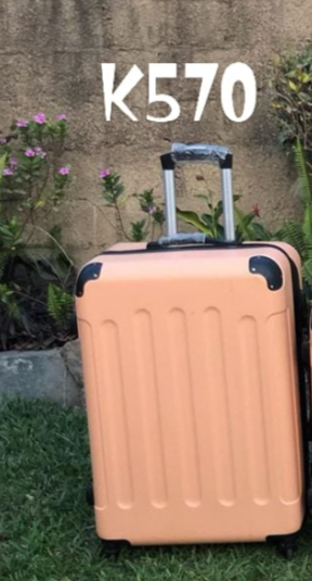 Travel large light pink bag