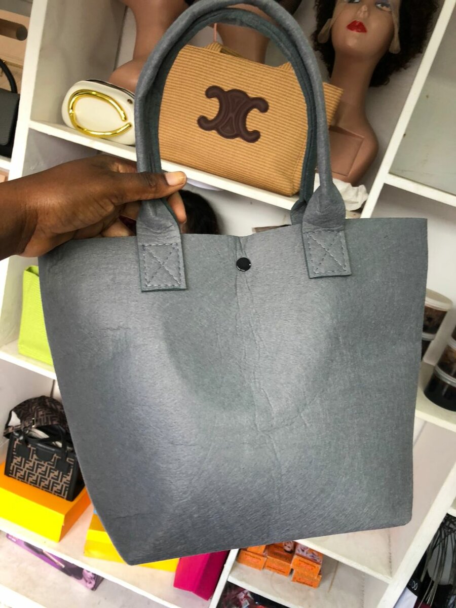 Sac cabas en toile gris chic