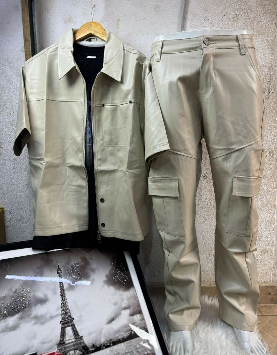 Ensemble en similicuir tendance