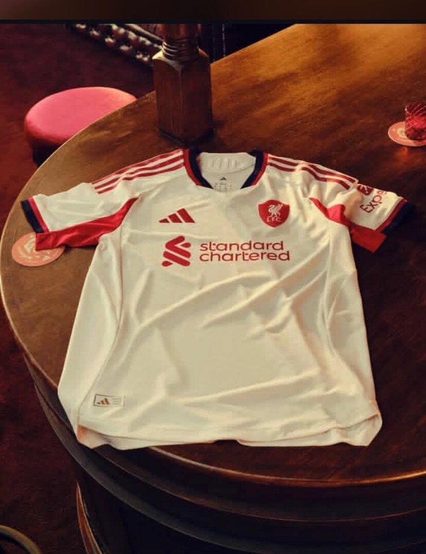 Maillots de football Liverpool