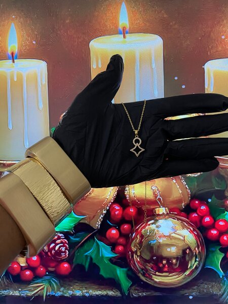 Collier Pendentif Élégant