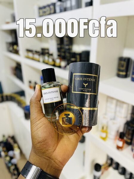 Gris Intense Convivium Paris