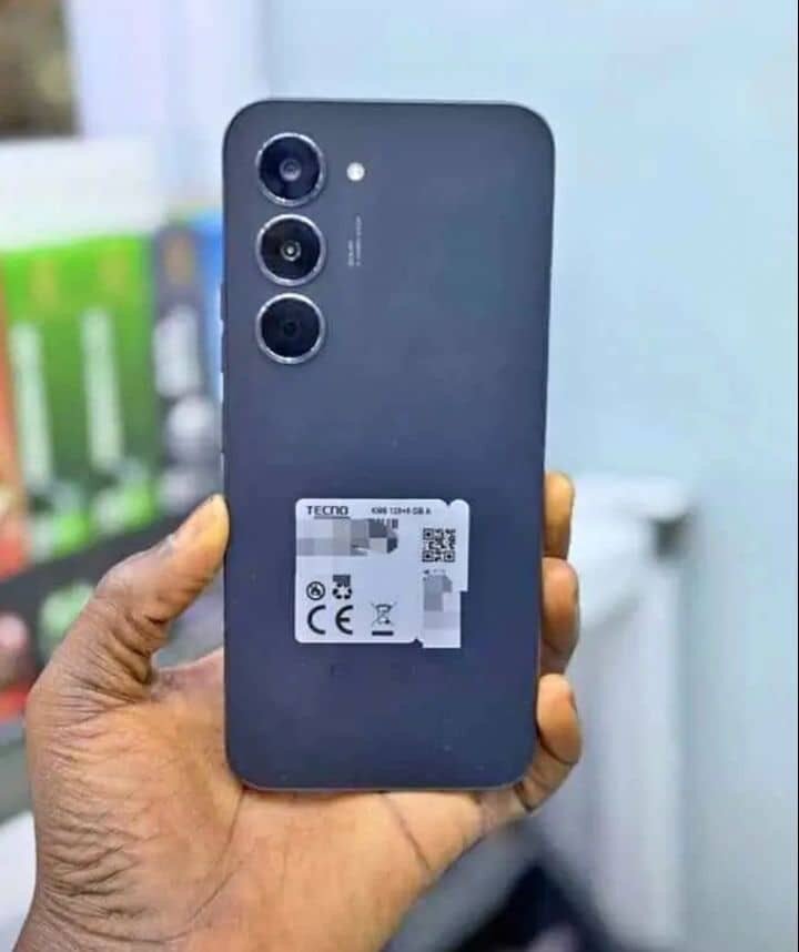 Smartphone TECNO élégant