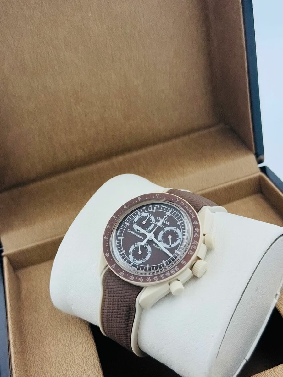 Montre chronographe élégante