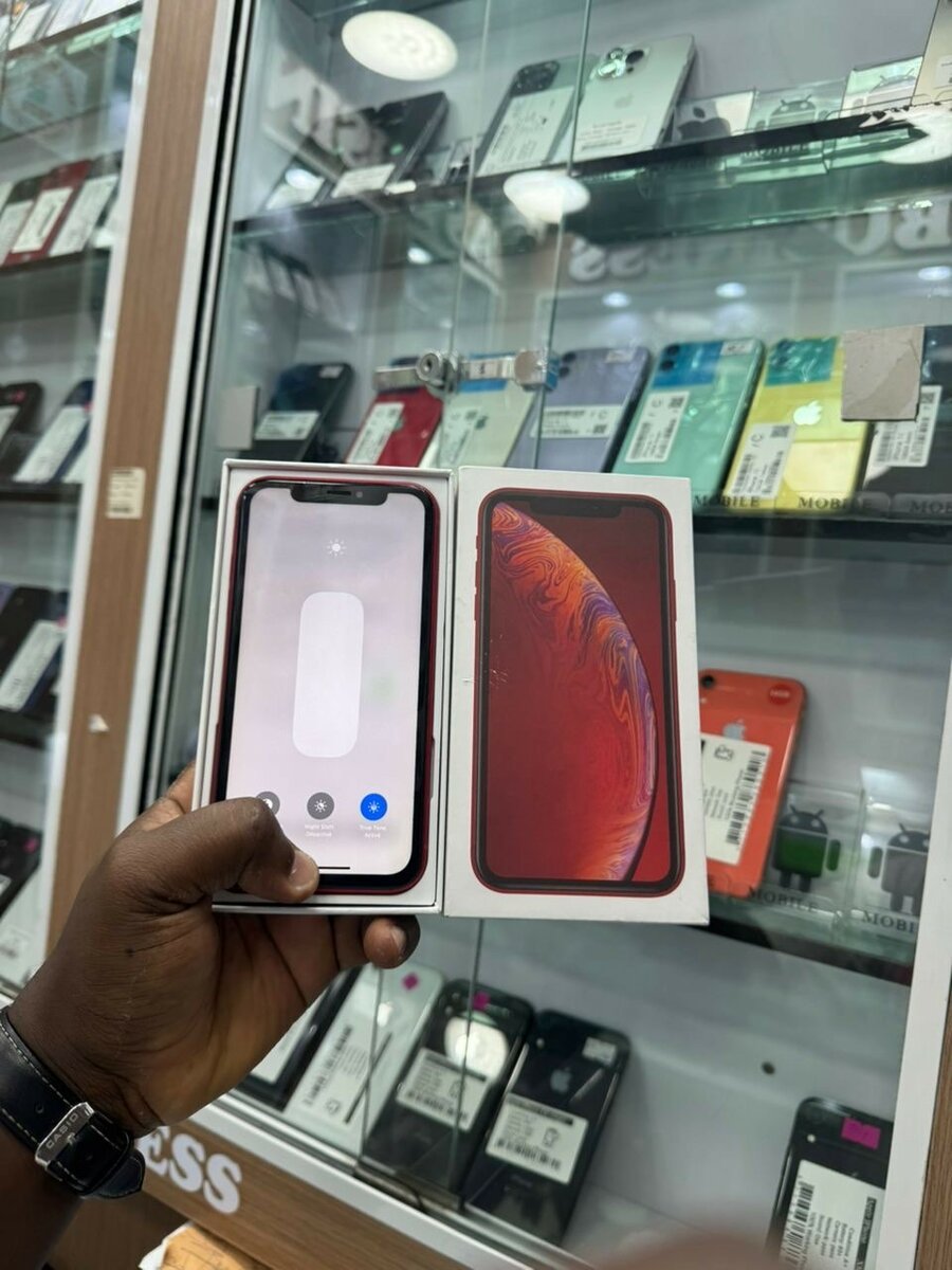 iPhone XR Rouge