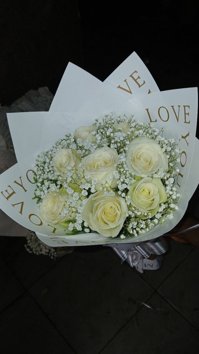 Bouquet de roses blanches