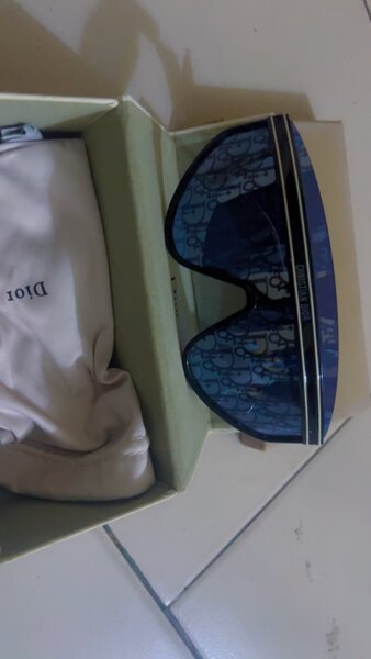 Lunettes de soleil Dior luxueuses