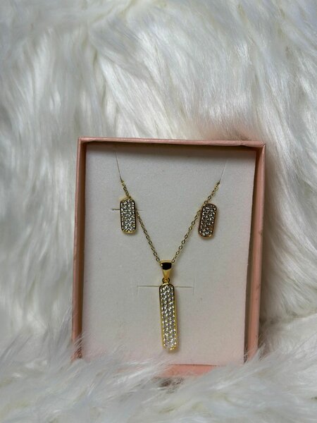 Ensemble collier boucles or