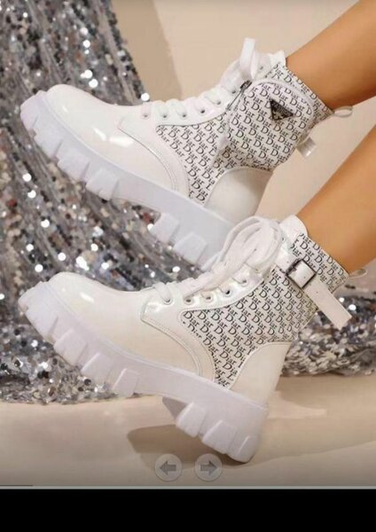 Bottines à plateforme élégantes