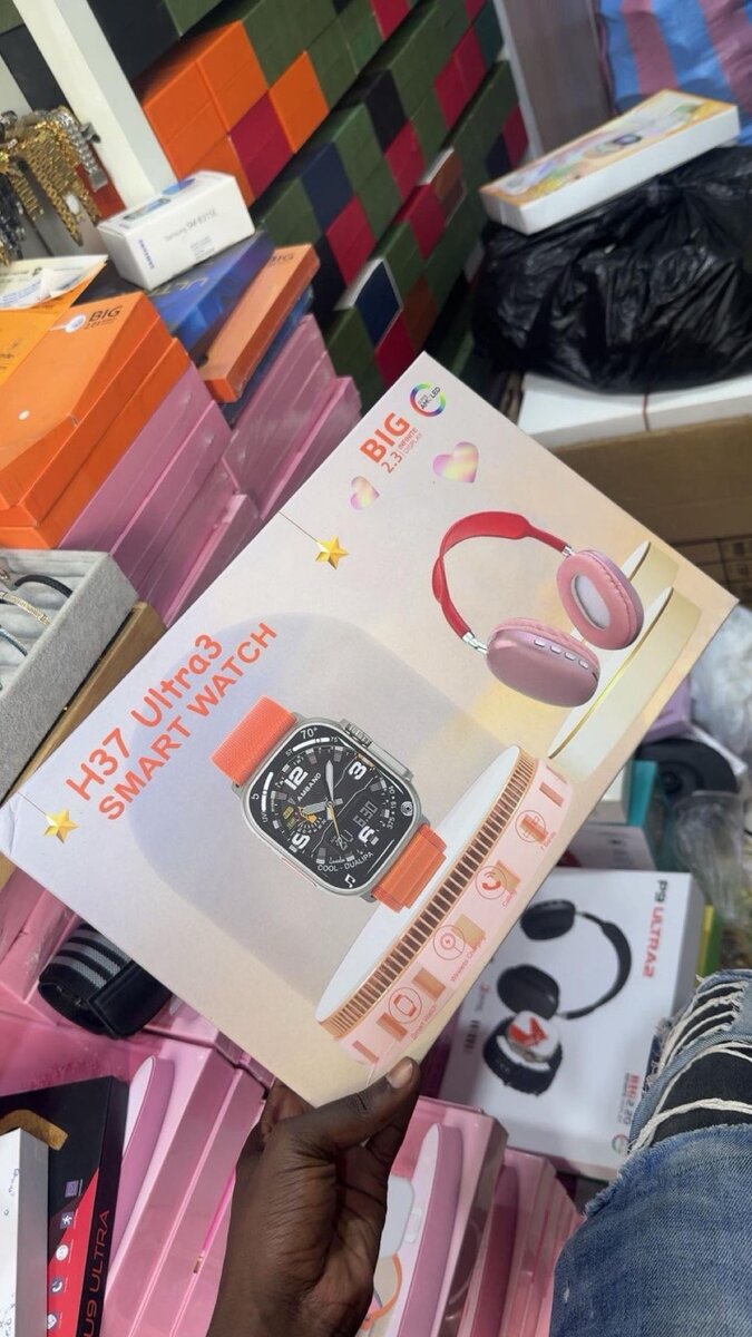 Smartwatch avec écouteurs intégrés