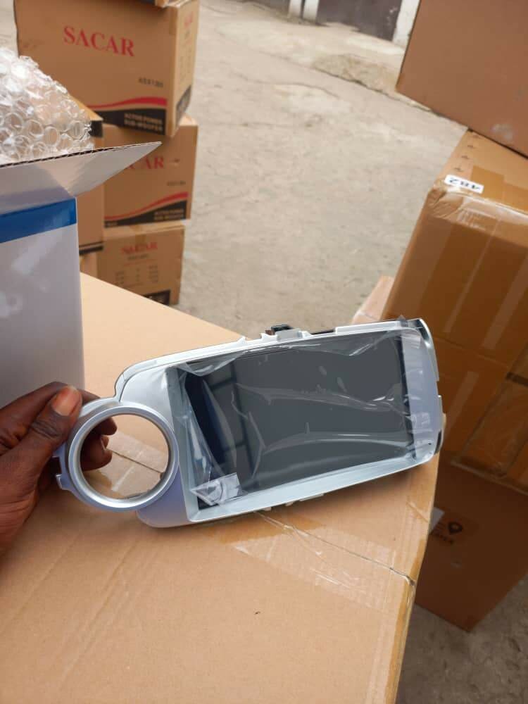 Toyota vitz Android 2012