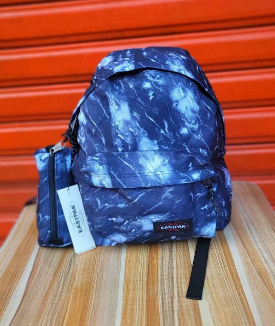 Sac à dos Eastpak avec trousse