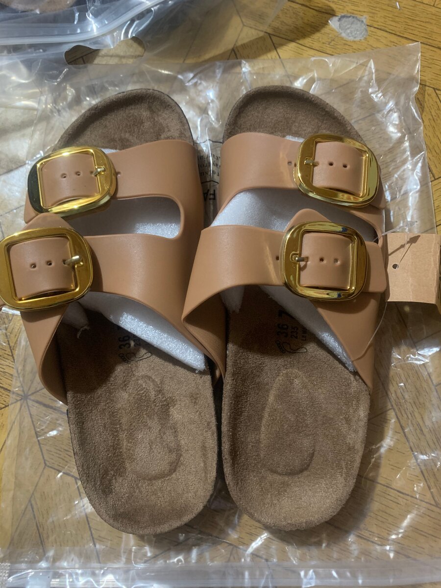 Sandales confortables à boucles