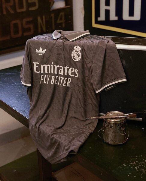 MAILLOT DE RÉAL MADRID