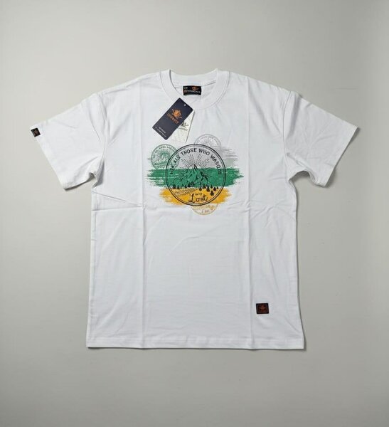 T-shirt graphique moderne