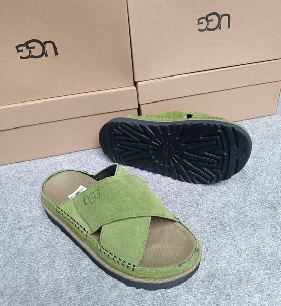 Sandales disponible