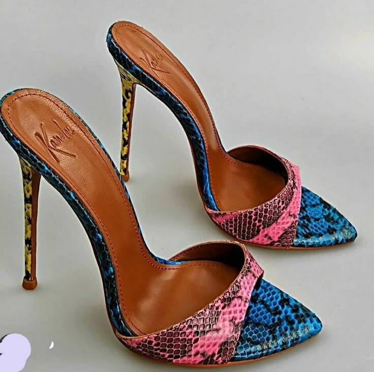 Ladies heel
