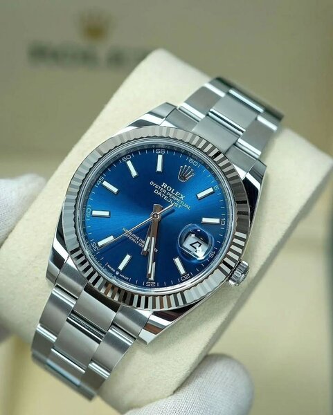 Montre de Luxe en Acier