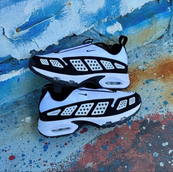 Nike Air Max Fury - Modern Sneakers