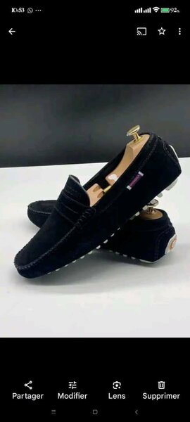 Mocassins en daim noir élégants