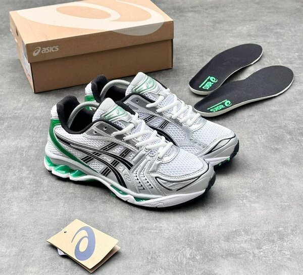 ASICS gel runner green sole