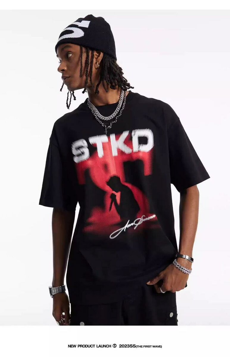 T-shirt graphique tendance