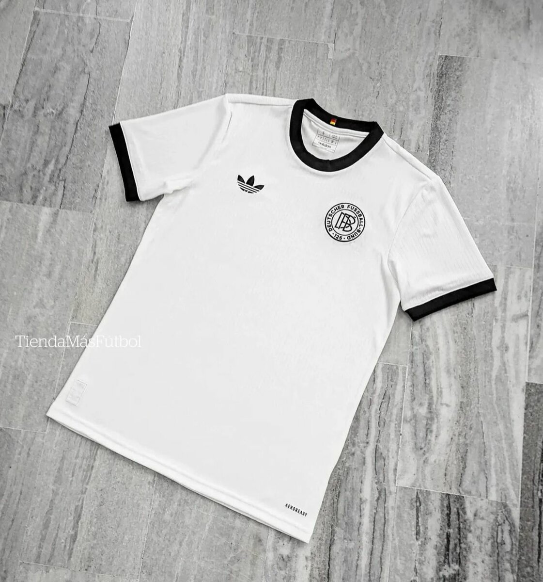 Maillots de football Adidas