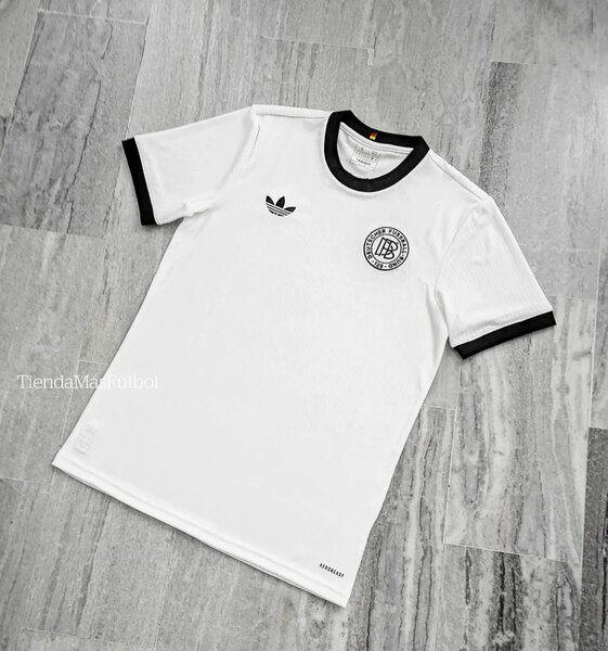 Maillots de football Adidas