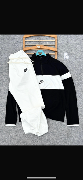 Survêtement Nike classique