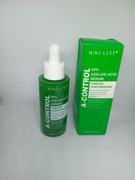 Nineless Azelaic Acid Serum