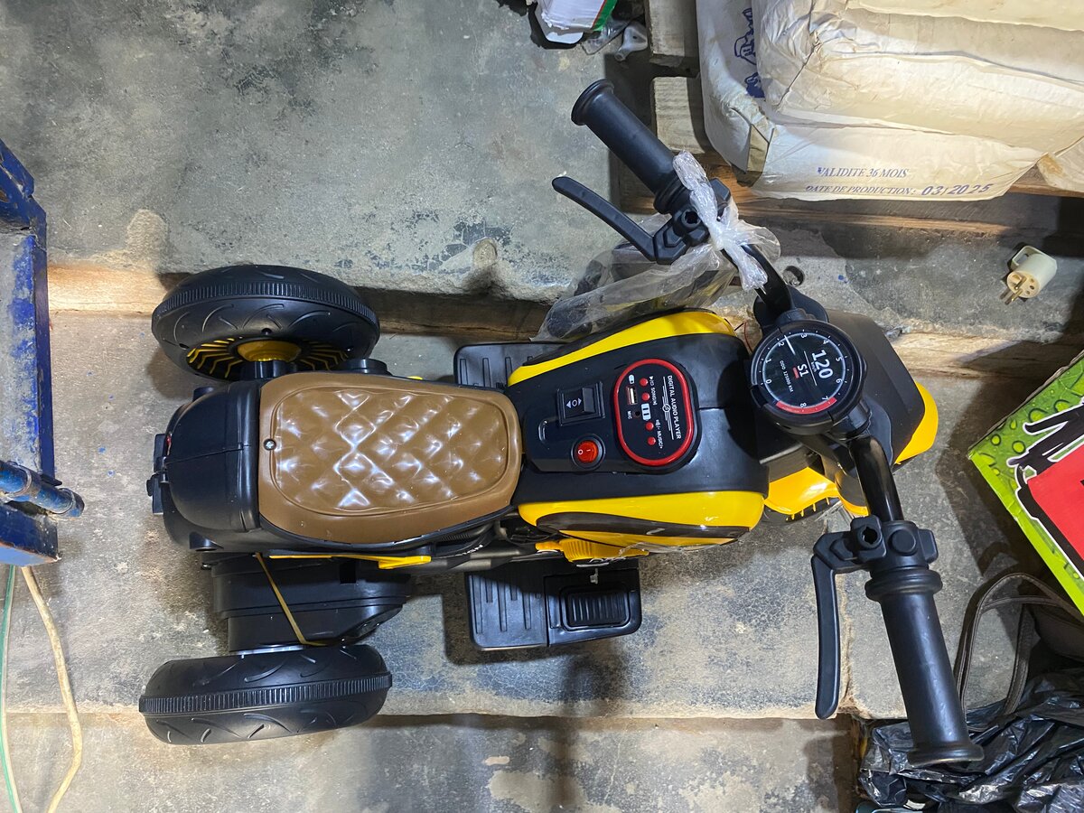 Moto électrique enfant jaune