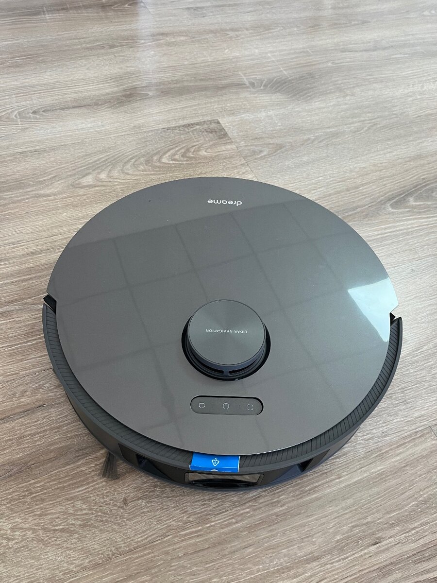 Моющий робот-пылесос Dreame bot l10s pro