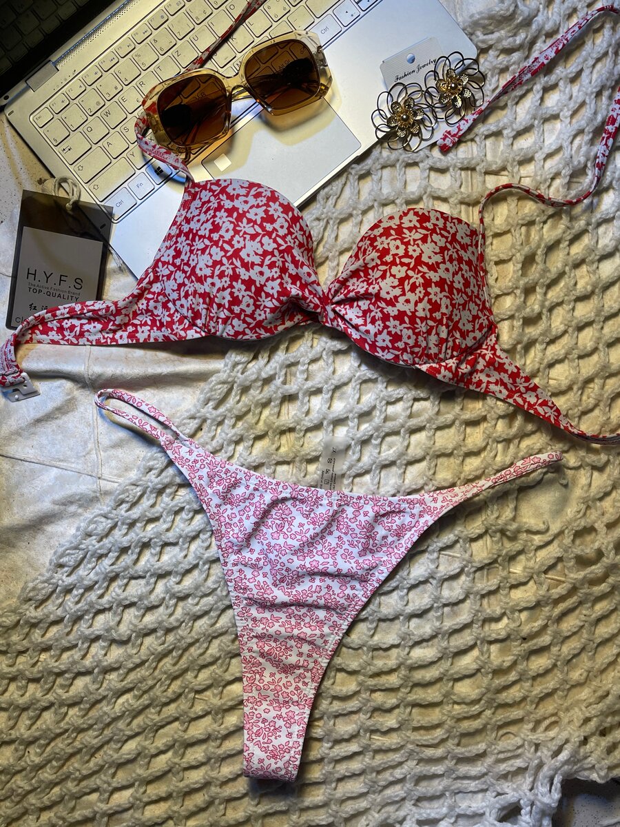 Bikini fleuri rouge floral
